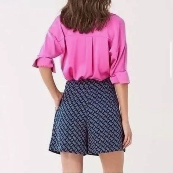 DVF Pasha 3D Chain Block Silk Shorts - Picture 5 of 13
